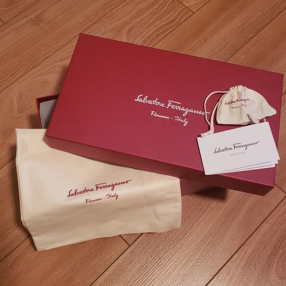 Brand New Salvatore Ferragamo Heels - Picture 10 of 10